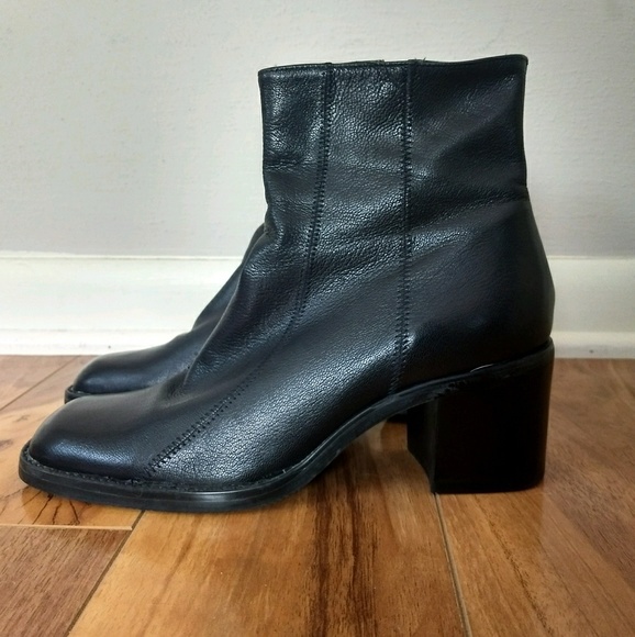 Bandolino Shoes - Black Bandolino Ankle Booties Size 6